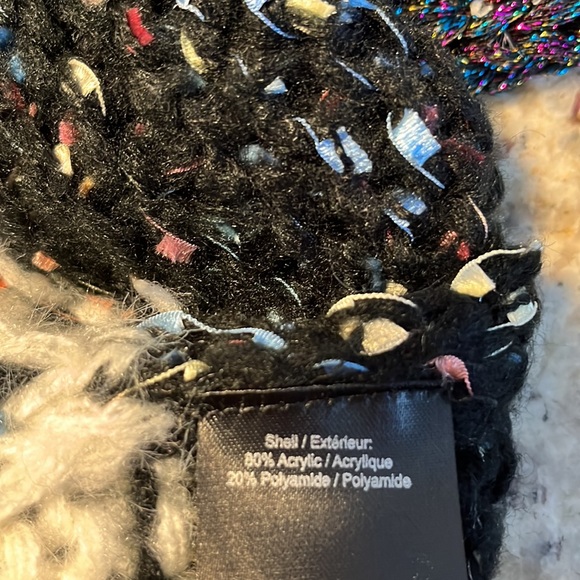 Heartloom Cardigan - Picture 7 of 8